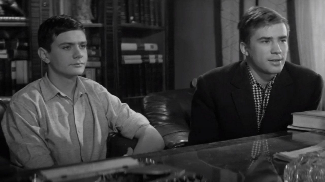 Советские толстые журналы как площадка для литературного дебюта в эпоху оттепели. Кадр из фильма «Я шагаю по Москве» (1964)