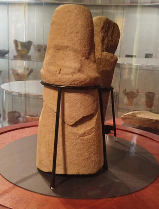 Каменный жезл — археологический артефакт из коллекции музея Хида-Миягава, ставший символом цифровых технологий и виртуального музея